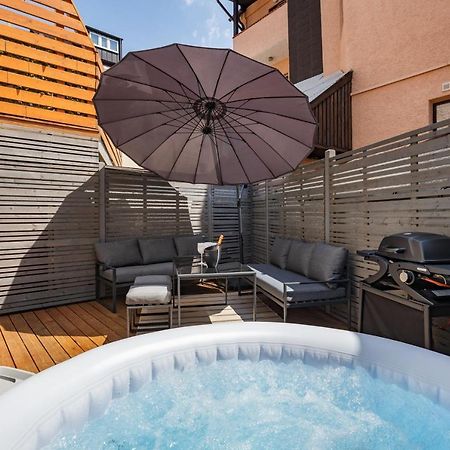 Terrace Apartment With 5 Rooms, Whirlpool And Bbq Augsburg Exteriér fotografie